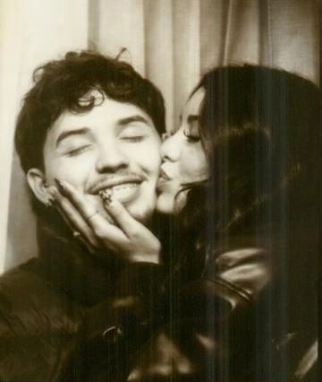 Photo booth frame 1